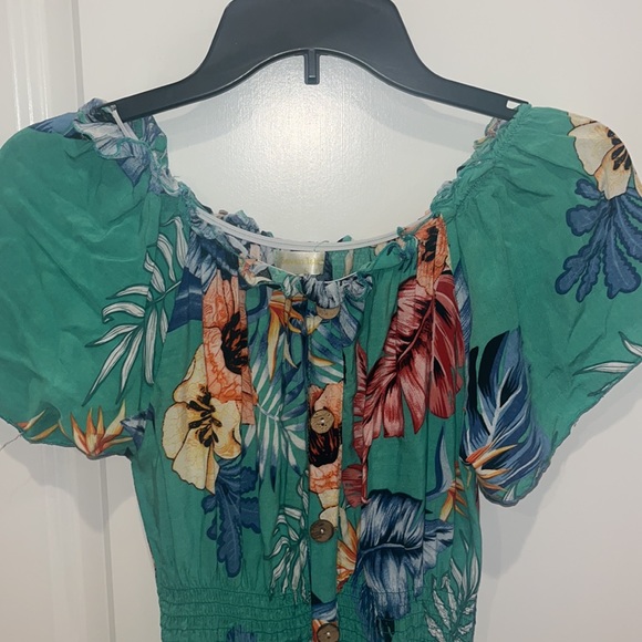 Smocked waist tropical dress - Picture 2 of 5